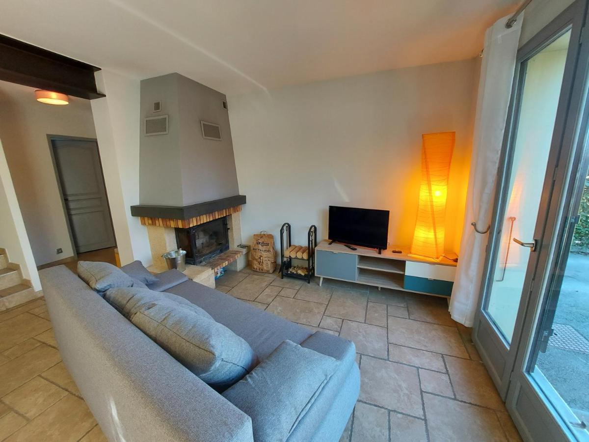 Entre Lac Et Montagne, Chaleureuse Maison 3 Pieces Avec Tres Belle Vue Lac D'Annecy. Terrasse, Jardin, Parking, Cheminee, Barbecue …. Saint-Jorioz Bagian luar foto